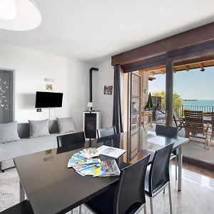 https://villa-felice.it-lombardy.com